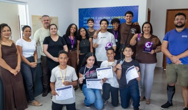 Estudantes da EM Prof.ª Patrícia Viviani Santana conquistam medalhas em olimpíadas científicas e se destacam em competição de foguetes