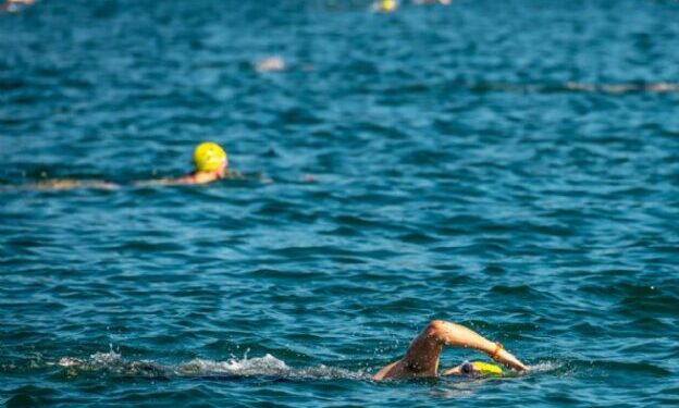 Fuga das Ilhas fecha Circuito Aqua com prova tradicional na Costa Sul de São Sebastião