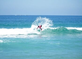 Última etapa do Hang Loose Surf Attack coroa jovens talentos do surfe paulista em Maresias