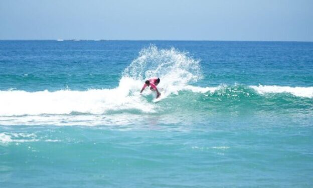 Última etapa do Hang Loose Surf Attack coroa jovens talentos do surfe paulista em Maresias