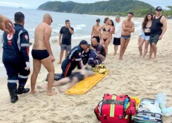 SAMU salva vida em afogamento com parada cardiorrespiratória na praia de Barra do Una