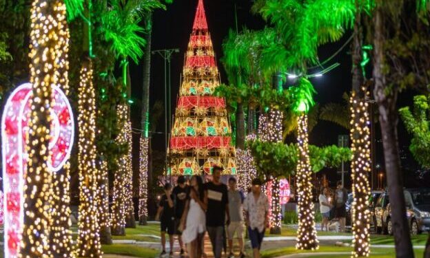 Decoração de Natal de São Sebastião alcança 100% de aprovação do público, aponta pesquisa do Observatório de Turismo