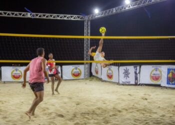 São Sebastião abre temporada “Estação Verão 2026” com arenas esportivas em duas praias