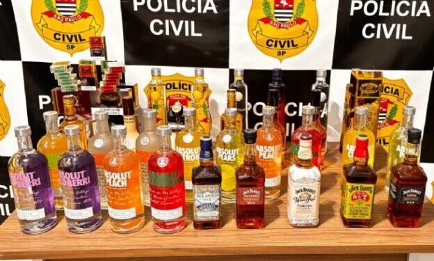 Prefeitura de São Sebastião lacra adega e Polícia Civil encontra bebidas de origem duvidosa
