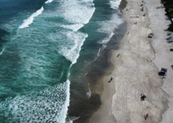 Prefeitura de São Sebastião reforça orientações de segurança no mar para evitar acidentes durante o verão