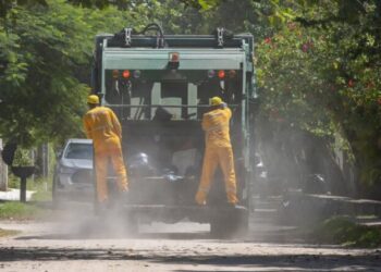 São Sebastião recolhe mais de 3,2 toneladas de lixo no período da virada do Ano Novo