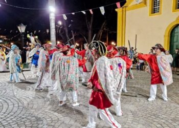 Tradicional Festa da Congada de São Benedito ocorre no dia 18, no bairro São Francisco