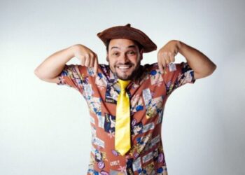 Humorista Matheus Ceará apresenta espetáculo ‘Desculpa eu ter vindo!’ em duas sessões no Teatro Municipal