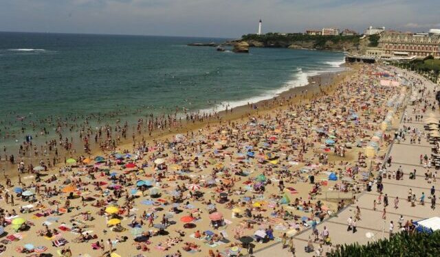 Verão e Carnaval devem render R$ 1,2 bilhão para setor de Hospedagem em SP; alta é de 3% em relação a 2025