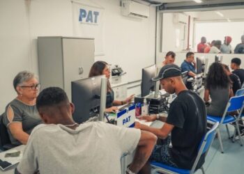 PAT de São Sebastião efetua mutirão emprego com 26 vagas para o setor da Educação