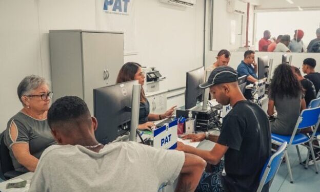 PAT de São Sebastião efetua mutirão emprego com 26 vagas para o setor da Educação