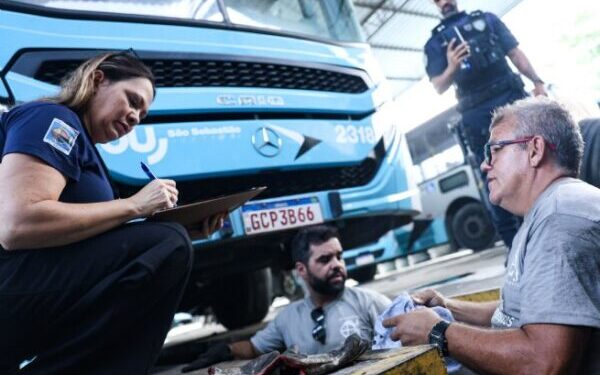 Comissão de Transporte fiscaliza ônibus urbanos e reforça segurança dos usuários em São Sebastião