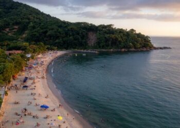 São Sebastião é única cidade do Litoral Norte com 100% das praias próprias para banho