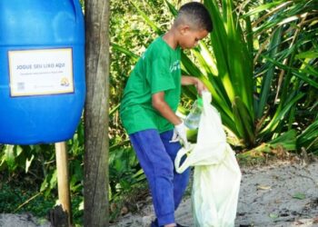 São Sebastião promove ação de educação ambiental no Mangue da Enseada