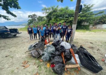 Prefeitura de São Sebastião participa de ação de limpeza e educação ambiental no mangue da Enseada