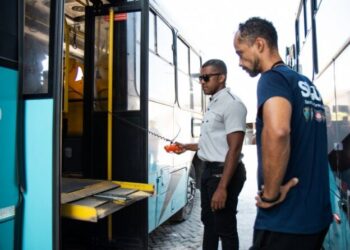 Prefeitura fiscaliza elevadores do transporte coletivo e determina manutenção em veículos com falhas