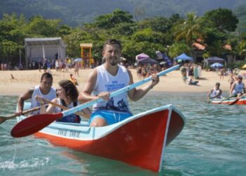 Torneio Aleluia de Canoagem reúne atletas e valoriza tradição no sábado de aleluia em São Sebastião