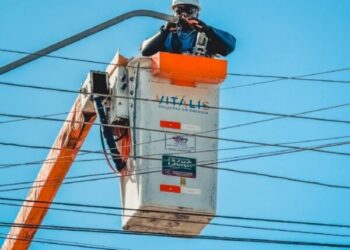 São Sebastião avança para iluminação 100% em LED com ganho de eficiência e segurança