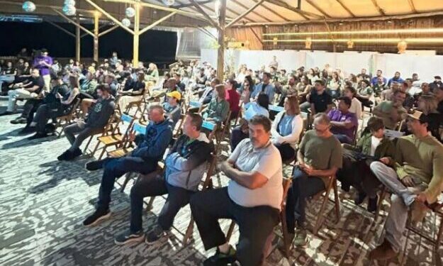 Inscrições abertas para oficina de boas práticas de observação de baleias em São Sebastião