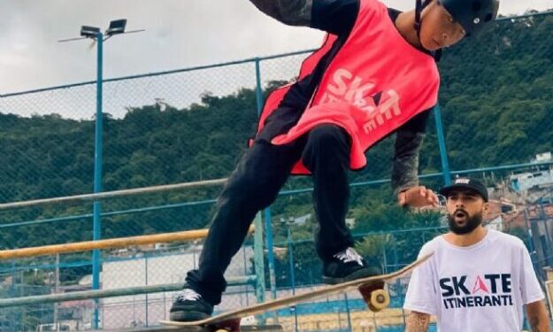 ONG Skate Salva leva projeto ‘Skate Itinerante’ ao Itatinga com aulas gratuitas