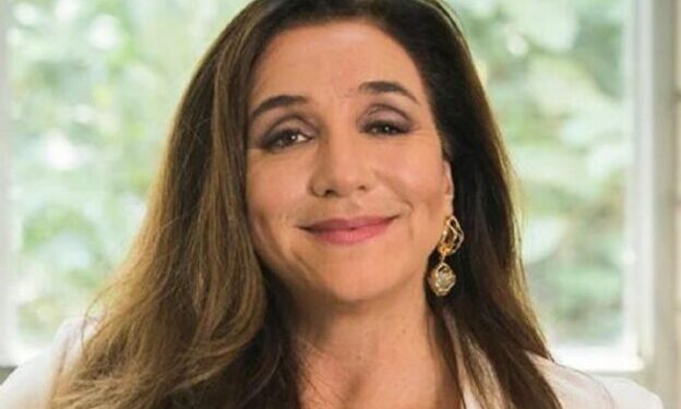 Marisa Orth estreia espetáculo inédito ‘Tá de Graça’ no Teatro Municipal de São Sebastião