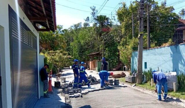 Sabesp inicia repavimentação e divulga cronograma de interdições no bairro Camburi, em São Sebastião  