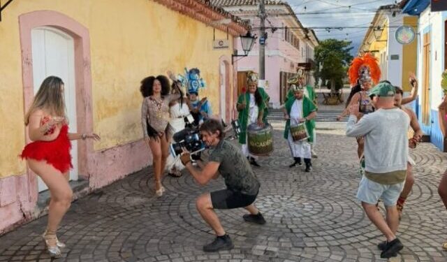 São Sebastião recebe gravações de reality húngaro de aventura e amplia visibilidade internacional