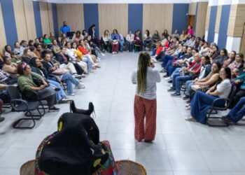 Brincadeiras populares e danças afro-brasileiras orientam formação de professores em São Sebastião