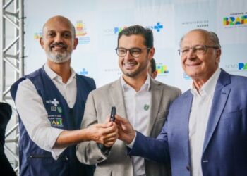 Vice-presidente Alckmin entrega chaves de novas unidades móveis de saúde ao prefeito Reinaldinho