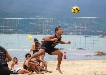 Copa Haru de Futevôlei agita a Praia Preta no domingo com esporte e solidariedade