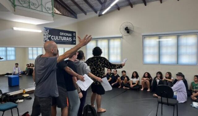 Corpos Estáveis promovem vivências artísticas com alunos da Costa Sul e região central