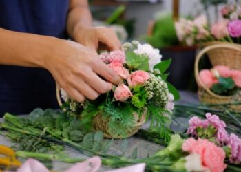 Prefeitura de São Sebastião abre inscrições para curso gratuito de Arranjos Florais e Cestas Ornamentais