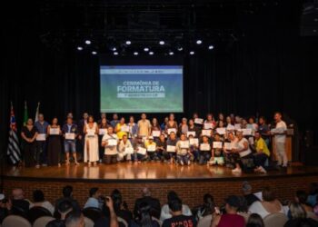 CIP celebra formatura de mais de 260 alunos e encerra primeiro semestre com entrega de 560 certificados