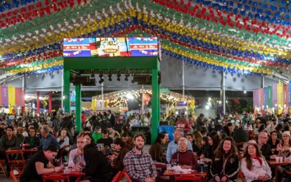 Arraiá Caiçara movimenta turismo com mais de 18 mil visitantes e segue até domingo em São Sebastião