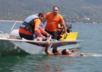 Defesa Civil de São Sebastião capacita moradores para salvar vidas em emergências aquáticas