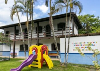 São Sebastião moderniza identificação das unidades e transforma creches em Centros de Educação Infantil