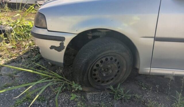 Operação Cidade Limpa mantém fiscalização e retira 41 veículos abandonados das ruas de São Sebastião