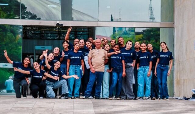 Aspirantes da Guarda Mirim de São Sebastião realizam visita educativa ao Museu do Crime e à Alesp