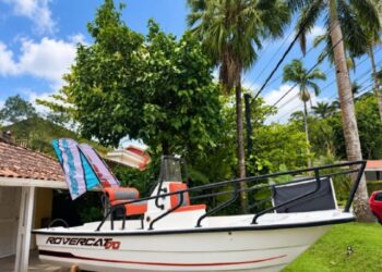 Defesa Civil recebe embarcação doada por empresa e amplia estrutura para emergência aquática