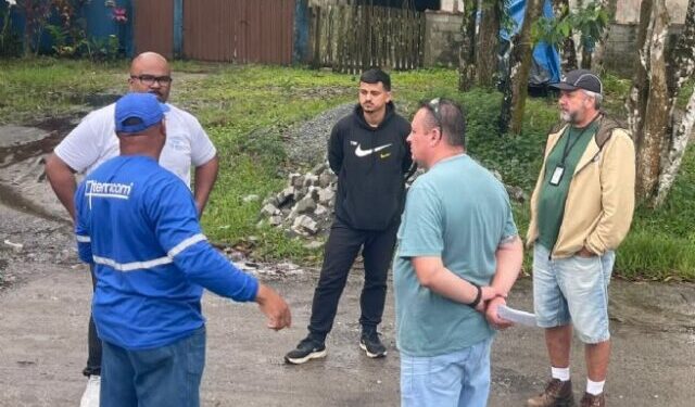 Programa Porta a Porta leva Educação Ambiental e orientações sobre resíduos aos moradores de Boraceia